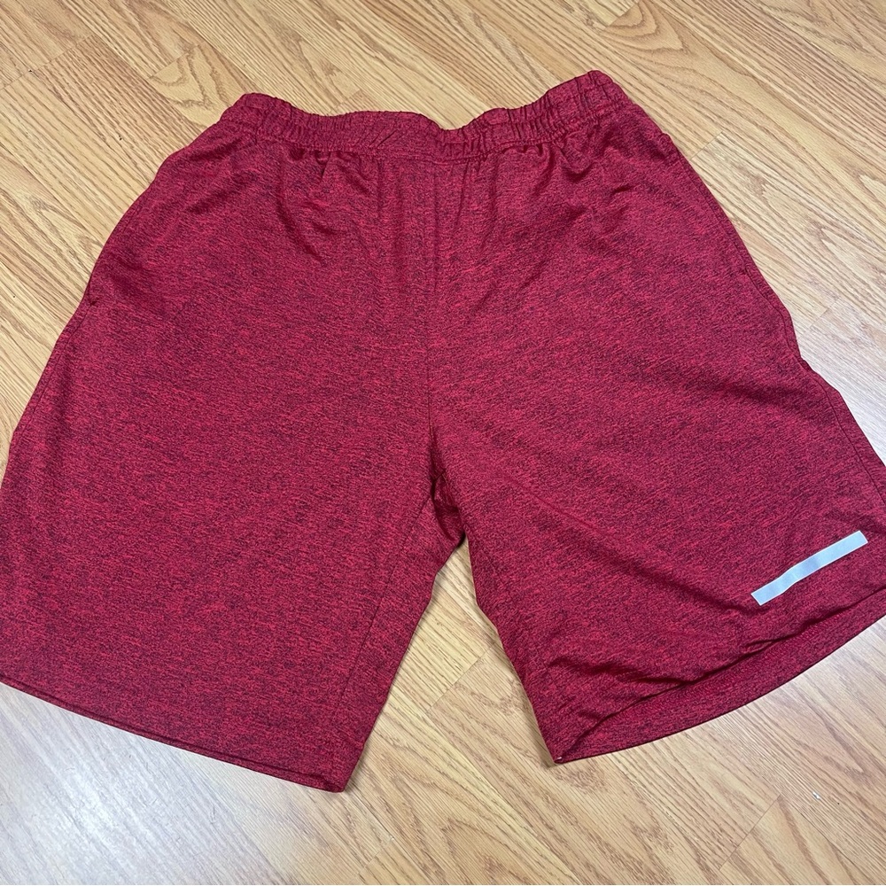 Men's Athletic Red Heather Performance Workout Shorts with Reflective Detail